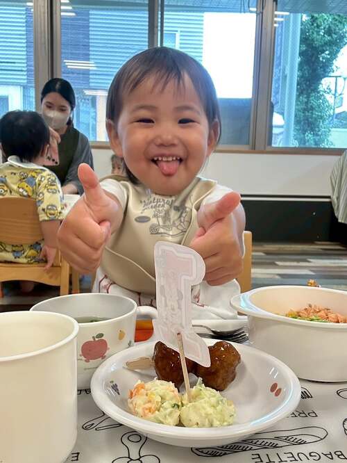 誕生日会食事　保育園