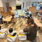 本日は栄縁さん @eien.kagoshima による食育の日でした 今回は野菜スタンプでクリスマスカード 作りを行いました~ 今回は栄縁さんと一緒に来園した 学生さんのご協力もいただきながら にぎやかな時間となりました